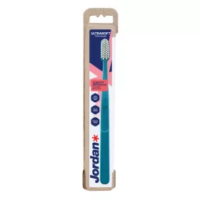   Jordan clean smile care felnőtt fogkefe ultrapuha sörtével 1 db